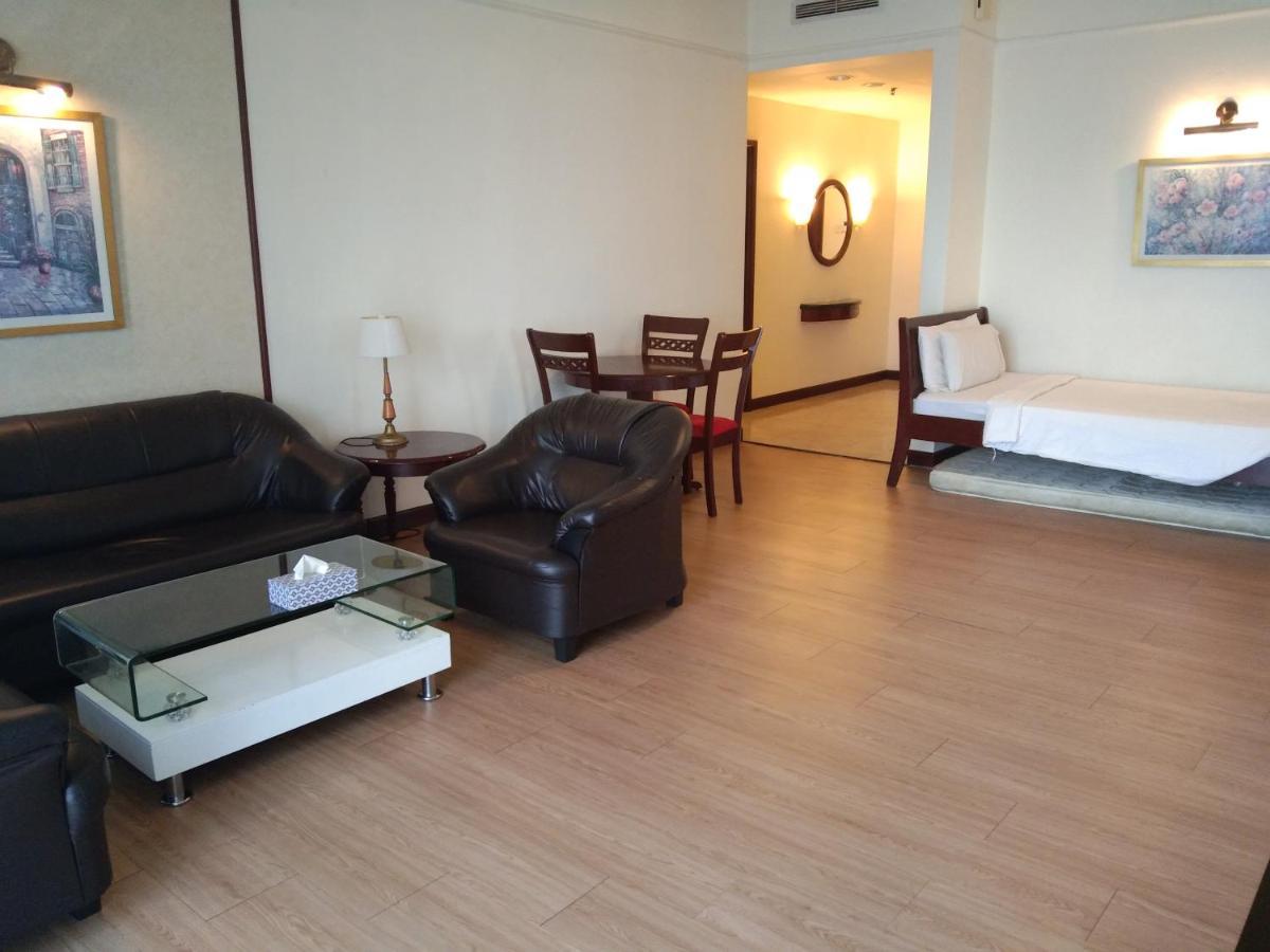 Victory Apartment Berjaya Times Square Kl Куала-Лумпур Экстерьер фото