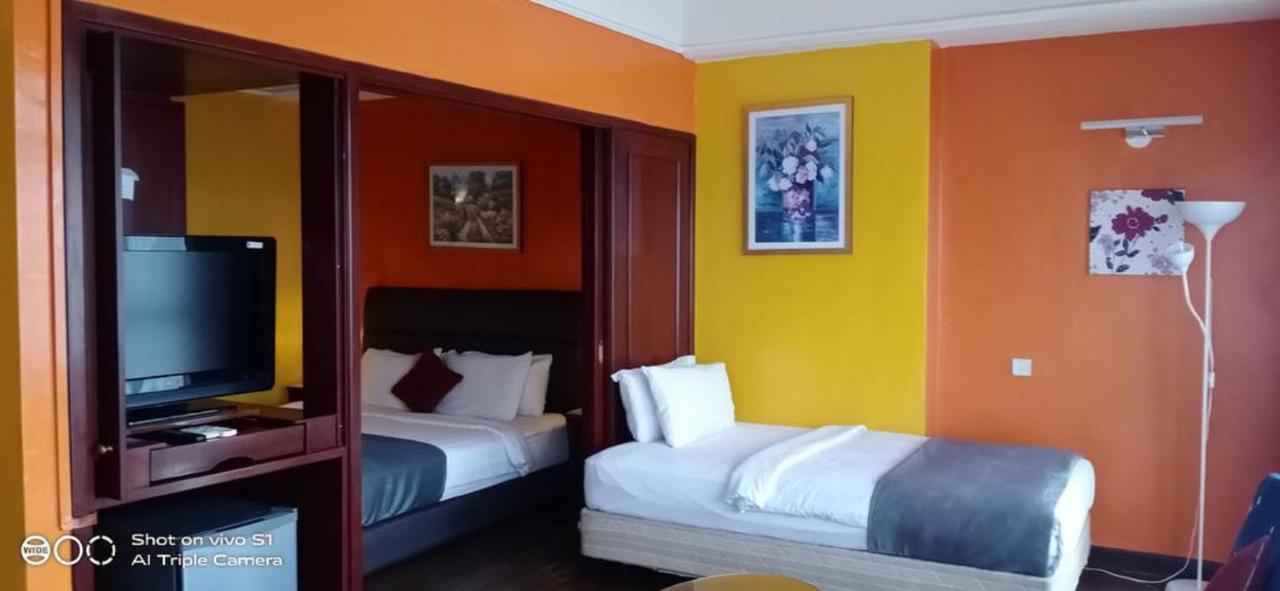 Victory Apartment Berjaya Times Square Kl Куала-Лумпур Экстерьер фото