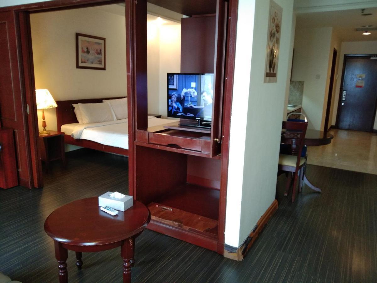 Victory Apartment Berjaya Times Square Kl Куала-Лумпур Экстерьер фото