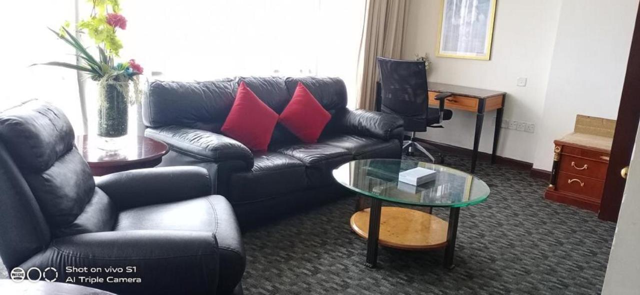 Victory Apartment Berjaya Times Square Kl Куала-Лумпур Экстерьер фото